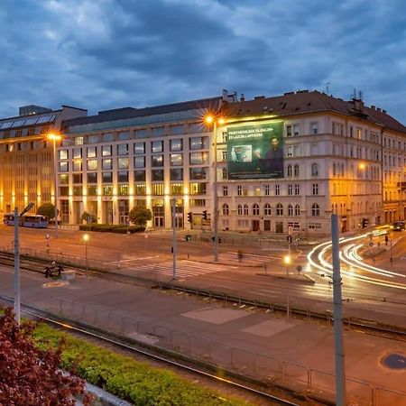 Chic Central Flat With River View Budapest Luaran gambar